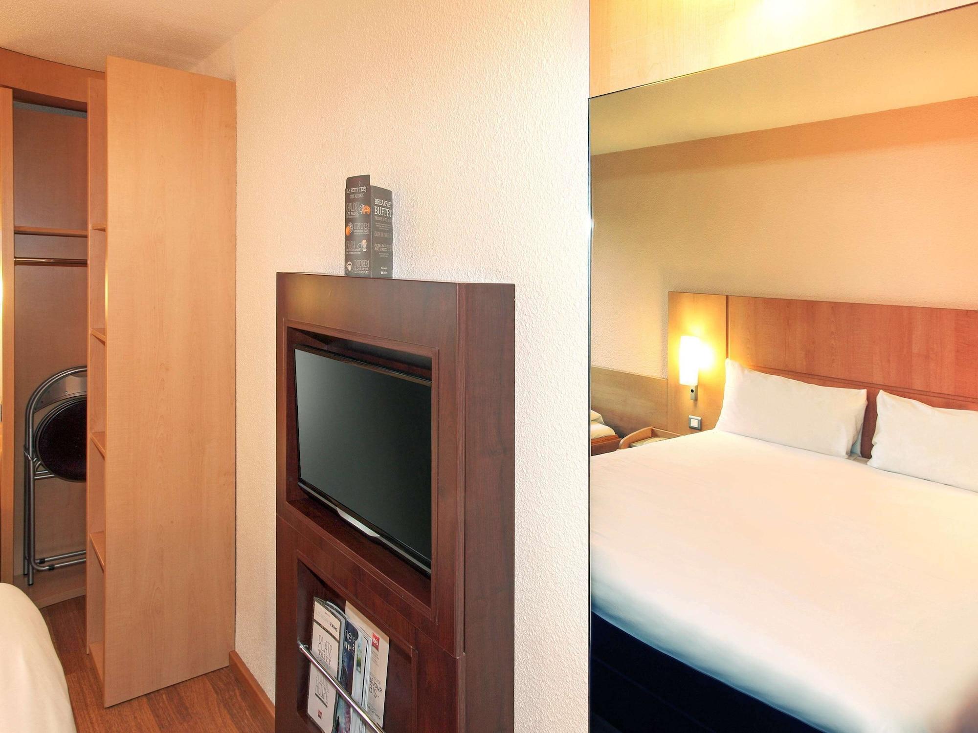 Ibis Poitiers Sud Hotel Kültér fotó
