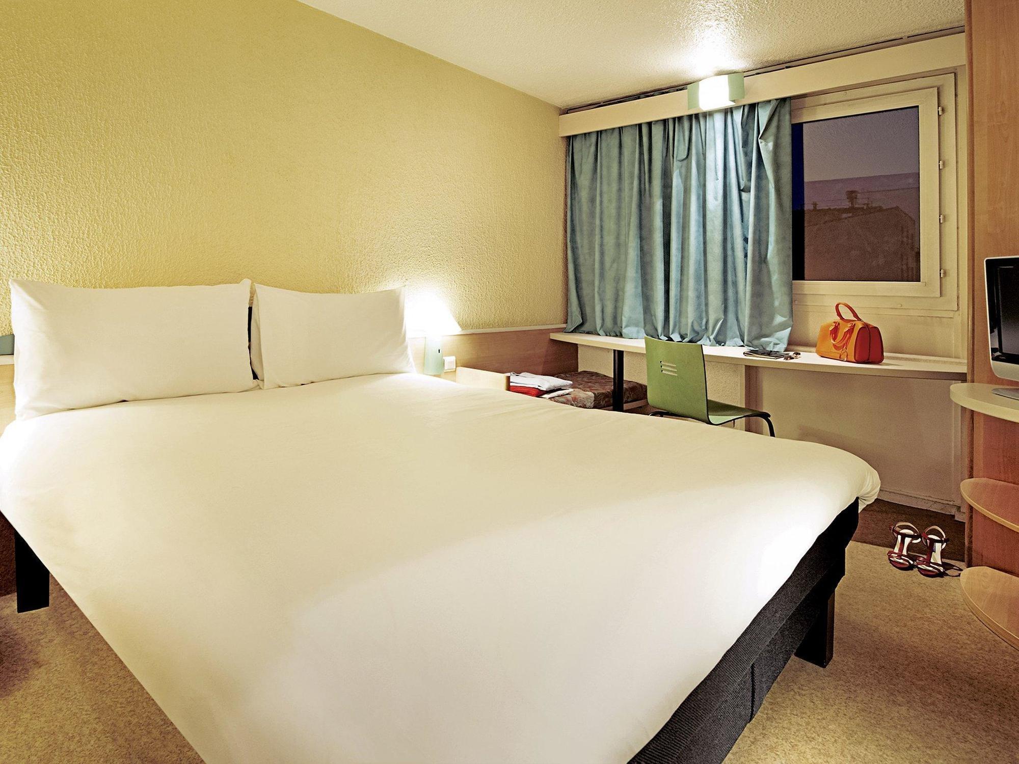 Ibis Poitiers Sud Hotel Kültér fotó